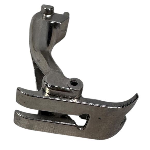 Bernina Tailor Tack Presser Foot #7 Old Style Bernina 530-1630 Series - Picture 3 of 5